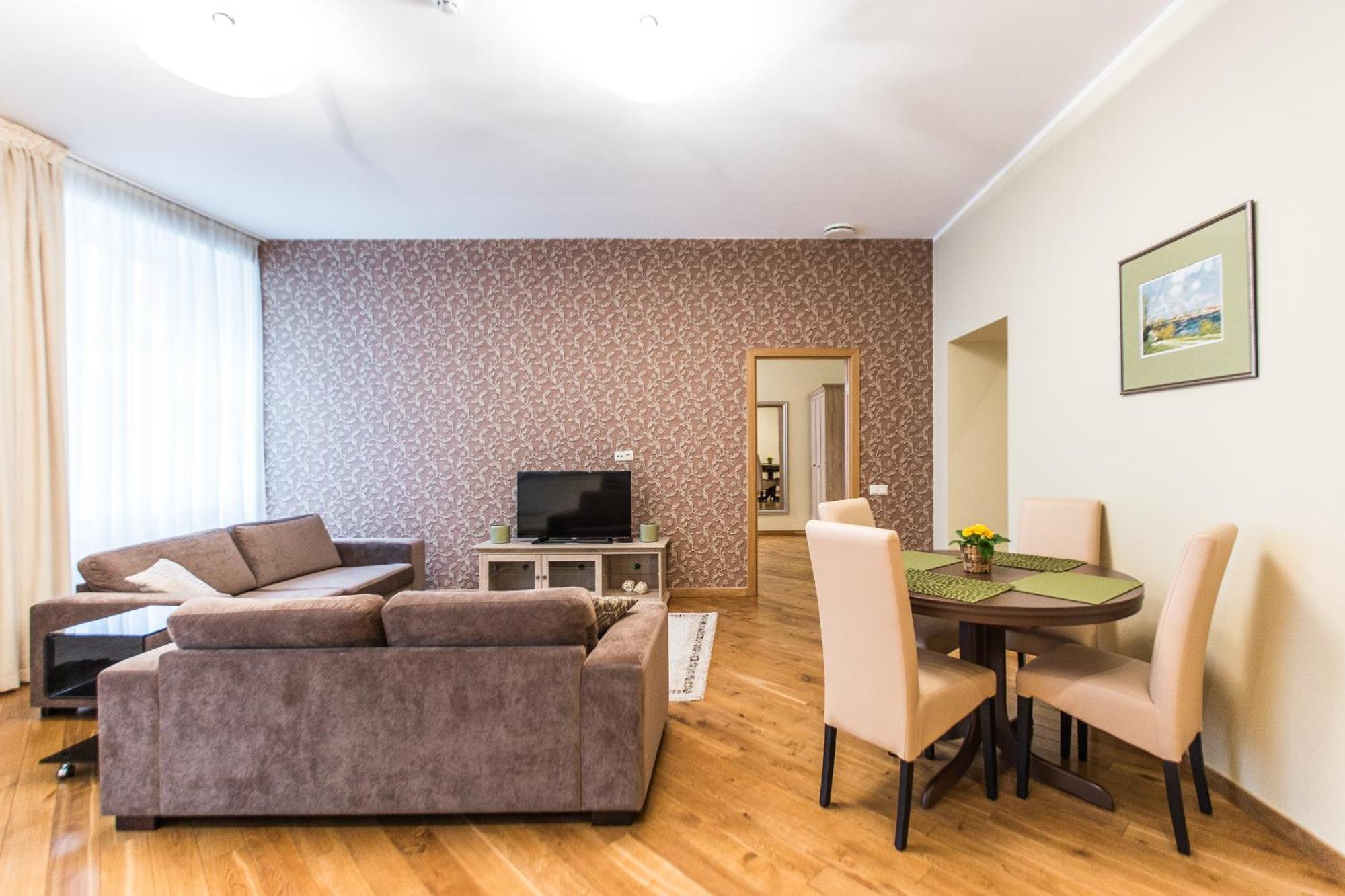 Riga Lux Apartments - Ernesta, Free Parking エクステリア 写真