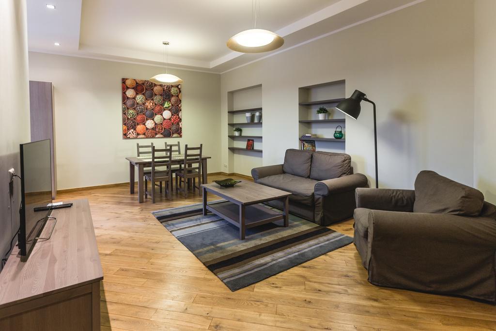 Riga Lux Apartments - Ernesta, Free Parking エクステリア 写真