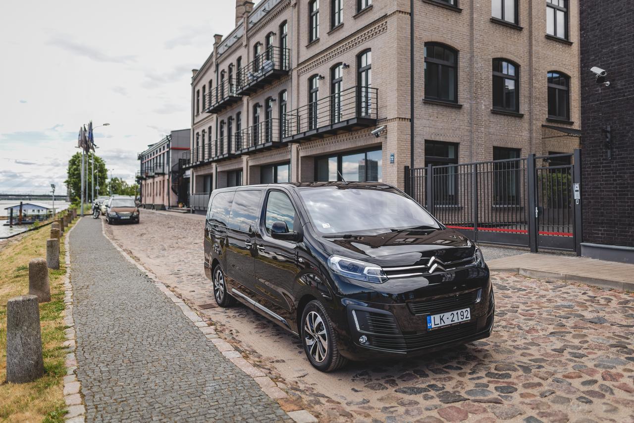 Riga Lux Apartments - Ernesta, Free Parking エクステリア 写真